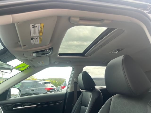 Vehicle image 26 of 36