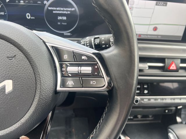 Vehicle image 28 of 36