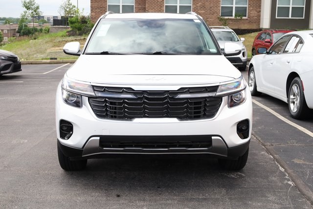 Vehicle image 1 of 33