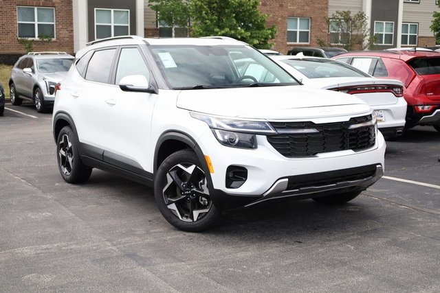 Vehicle image 2 of 33