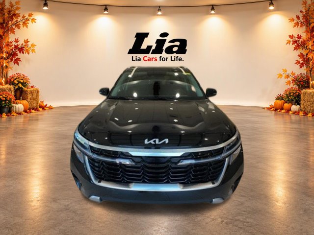 2024 Kia Seltos EX Image 2 of 29