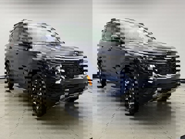 Vehicle image 3 of 31