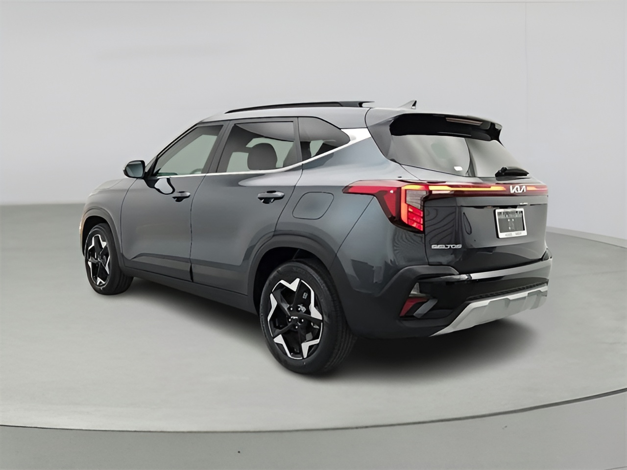 Vehicle image 36 of 37