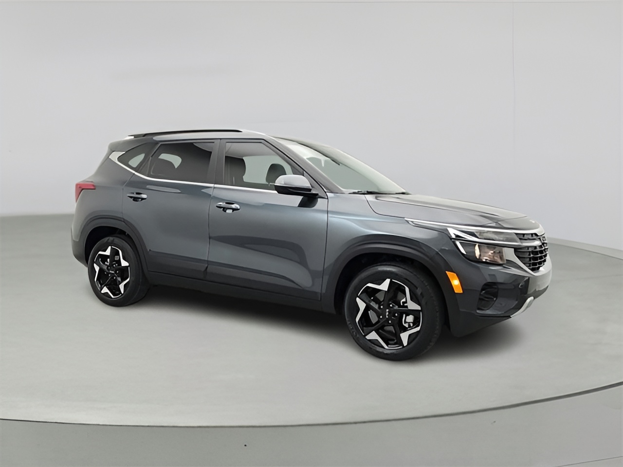Vehicle image 33 of 37