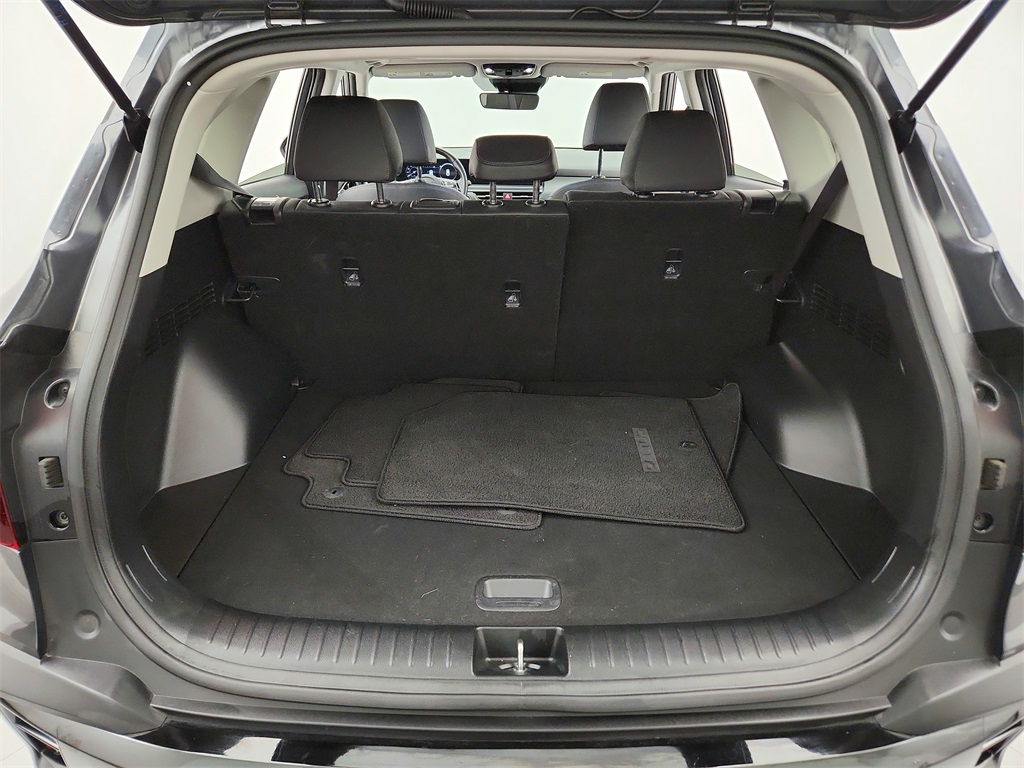 Vehicle image 27 of 37