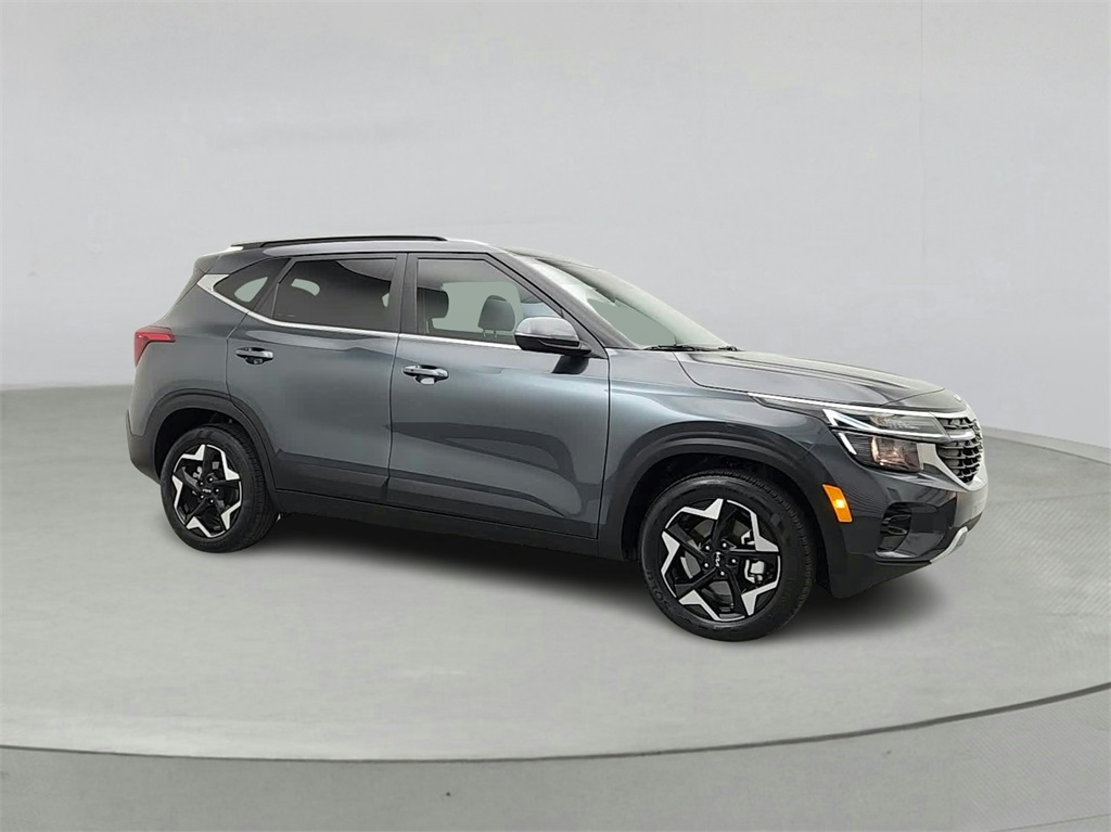 Vehicle image 2 of 37