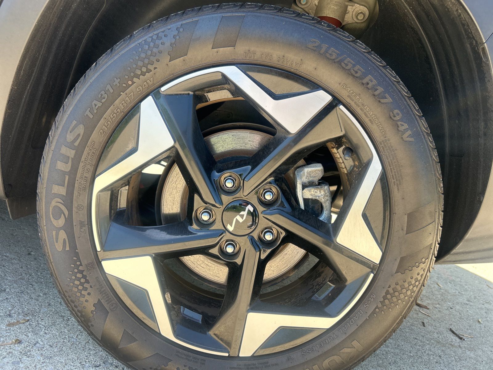 Vehicle image 24 of 25