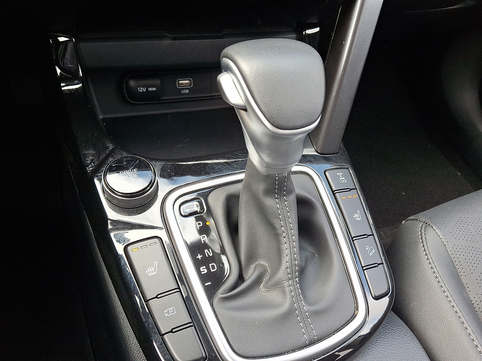 Vehicle image 15 of 30