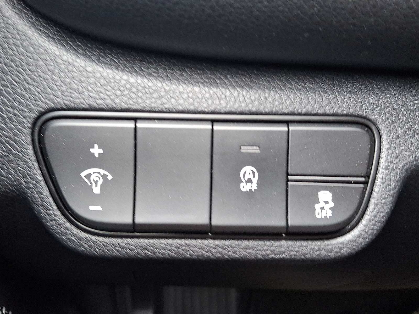Vehicle image 24 of 30
