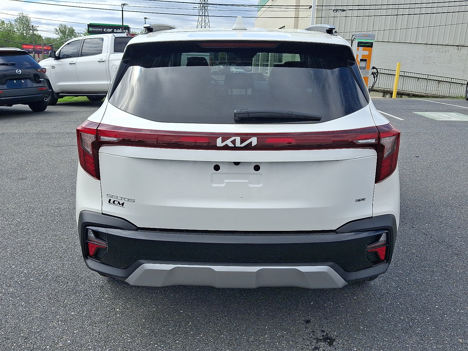 Vehicle image 5 of 30