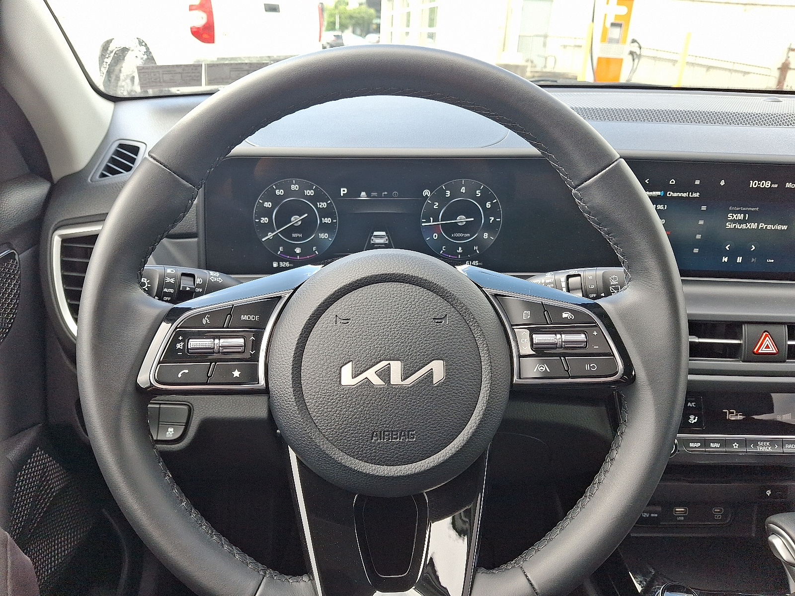 Vehicle image 20 of 30