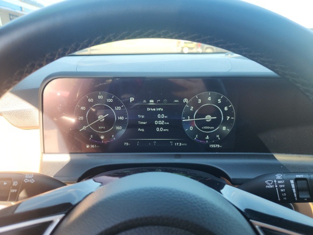 Vehicle image 20 of 25