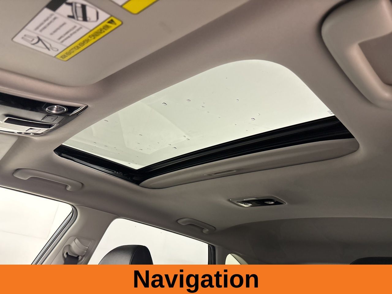 Vehicle image 9 of 40