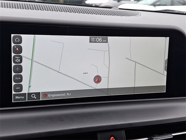Vehicle image 17 of 30