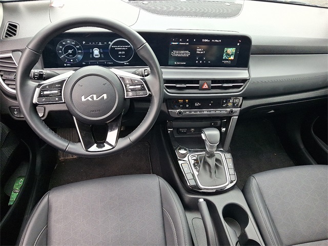 Vehicle image 10 of 30