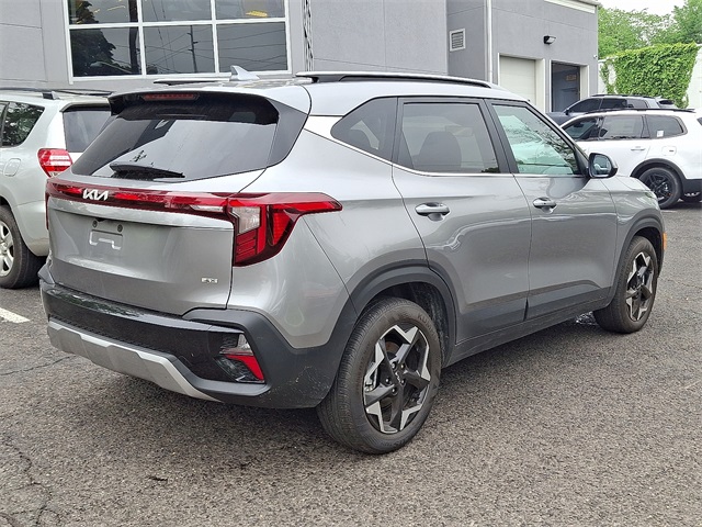 Vehicle image 5 of 30