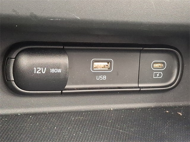 Vehicle image 24 of 30