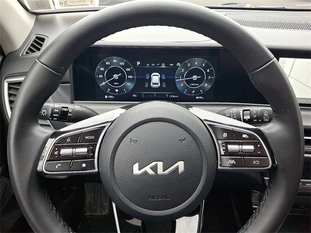 Vehicle image 19 of 30