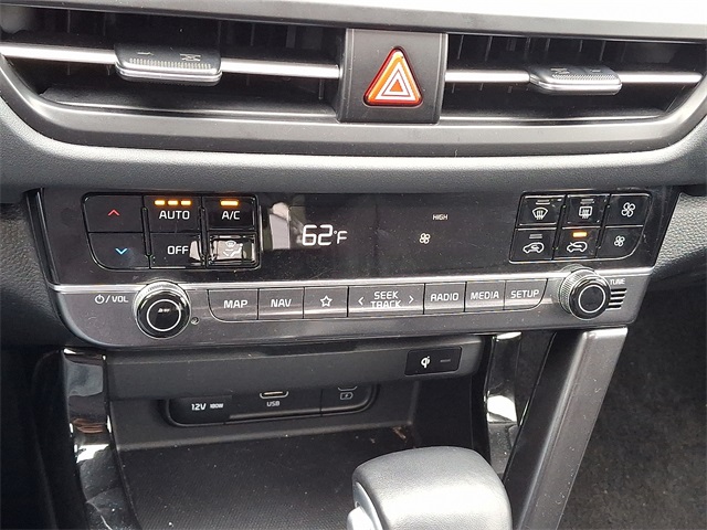 Vehicle image 15 of 30