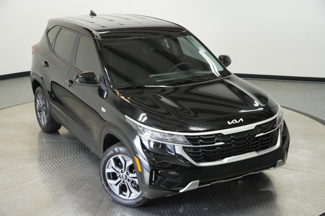 Vehicle image 4 of 38