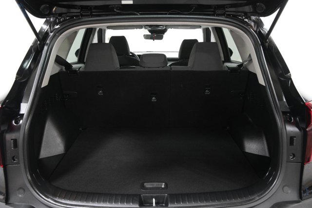 Vehicle image 11 of 38