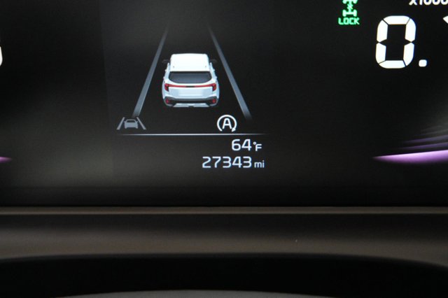 Vehicle image 26 of 38
