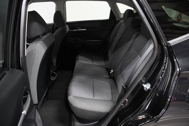 Vehicle image 19 of 38