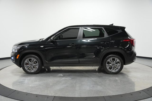 Vehicle image 10 of 38