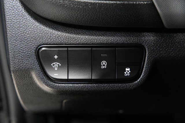 Vehicle image 25 of 38