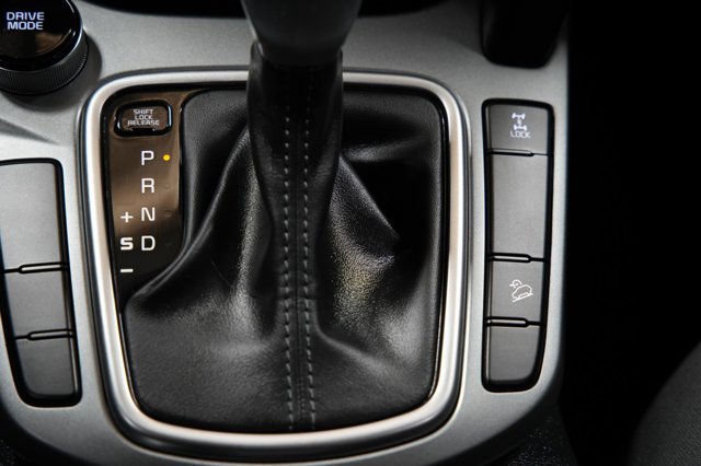 Vehicle image 35 of 38