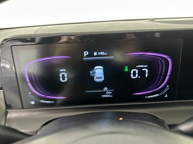 Vehicle image 15 of 27