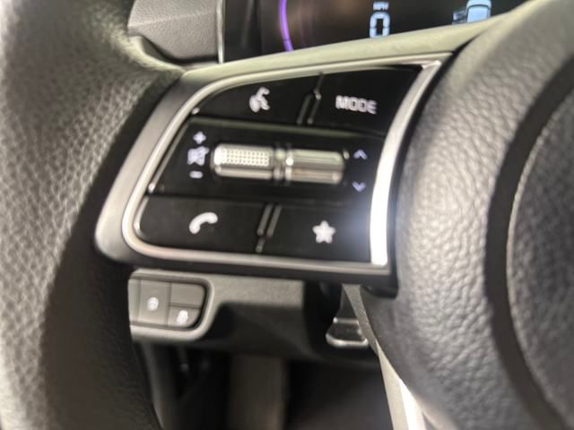Vehicle image 16 of 27