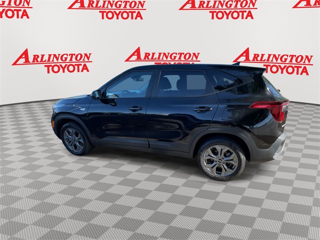 Vehicle image 9 of 22
