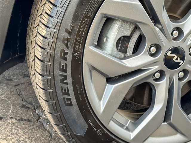 Vehicle image 14 of 47
