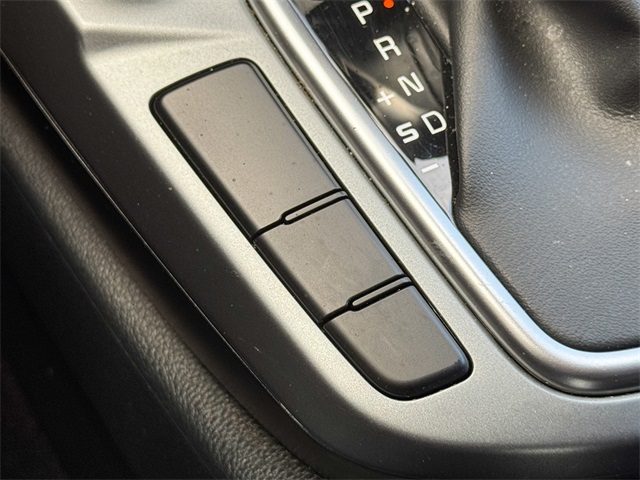 Vehicle image 42 of 47