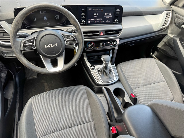 Vehicle image 35 of 47