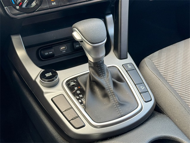 Vehicle image 28 of 47