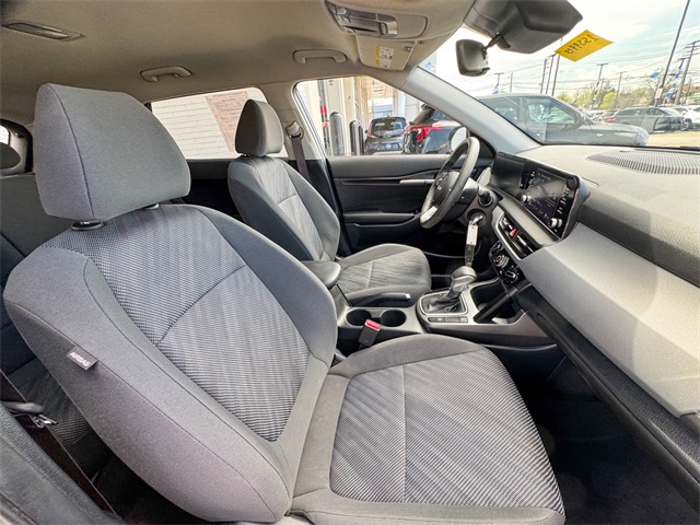 Vehicle image 21 of 47