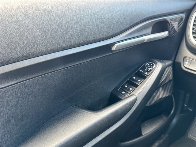 Vehicle image 34 of 47