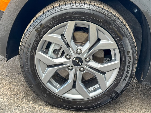 Vehicle image 13 of 47