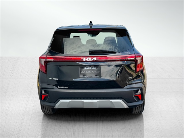 Vehicle image 8 of 47