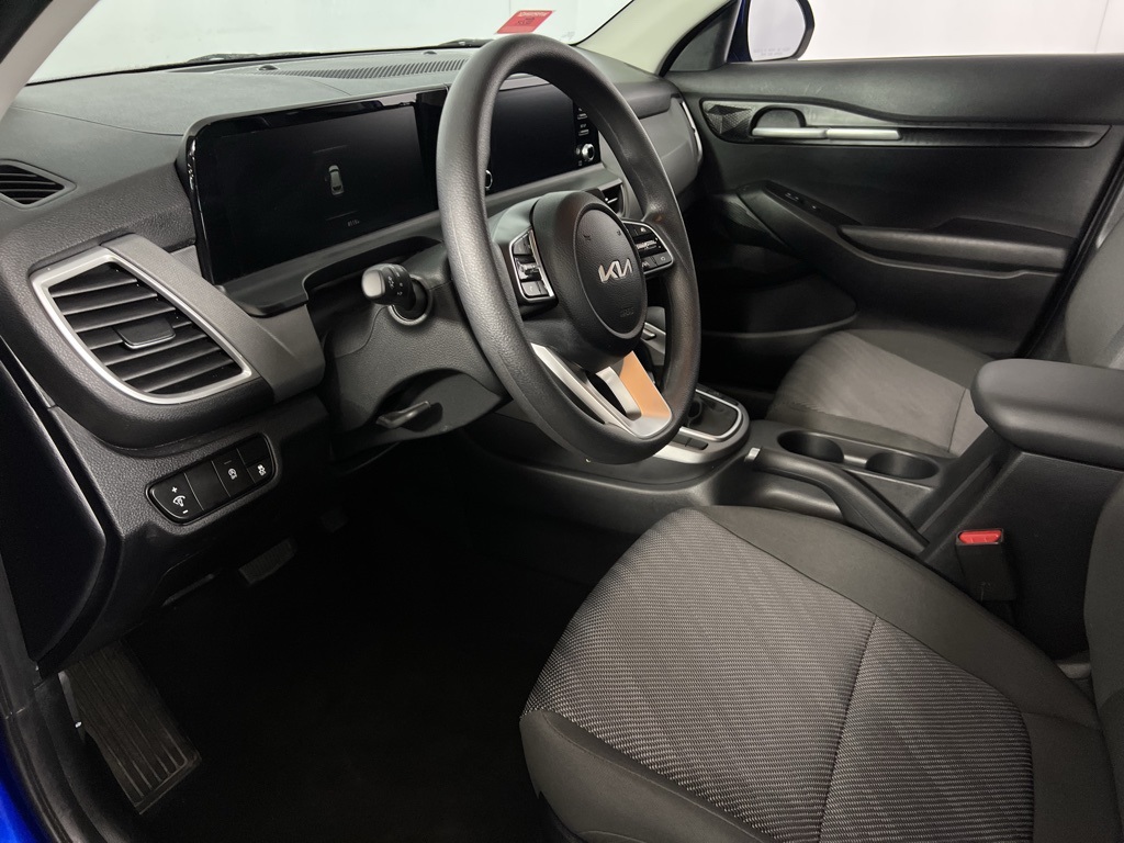 Vehicle image 21 of 51