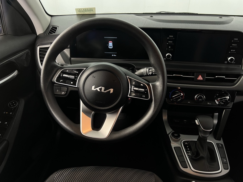 Vehicle image 15 of 51