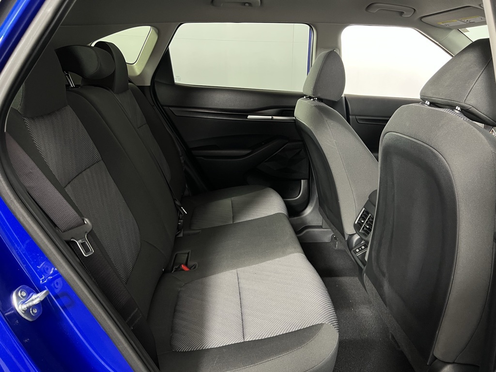 Vehicle image 29 of 51