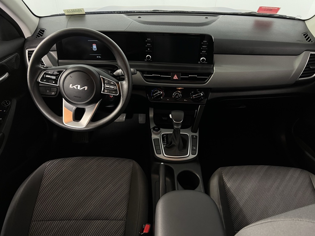 Vehicle image 14 of 51