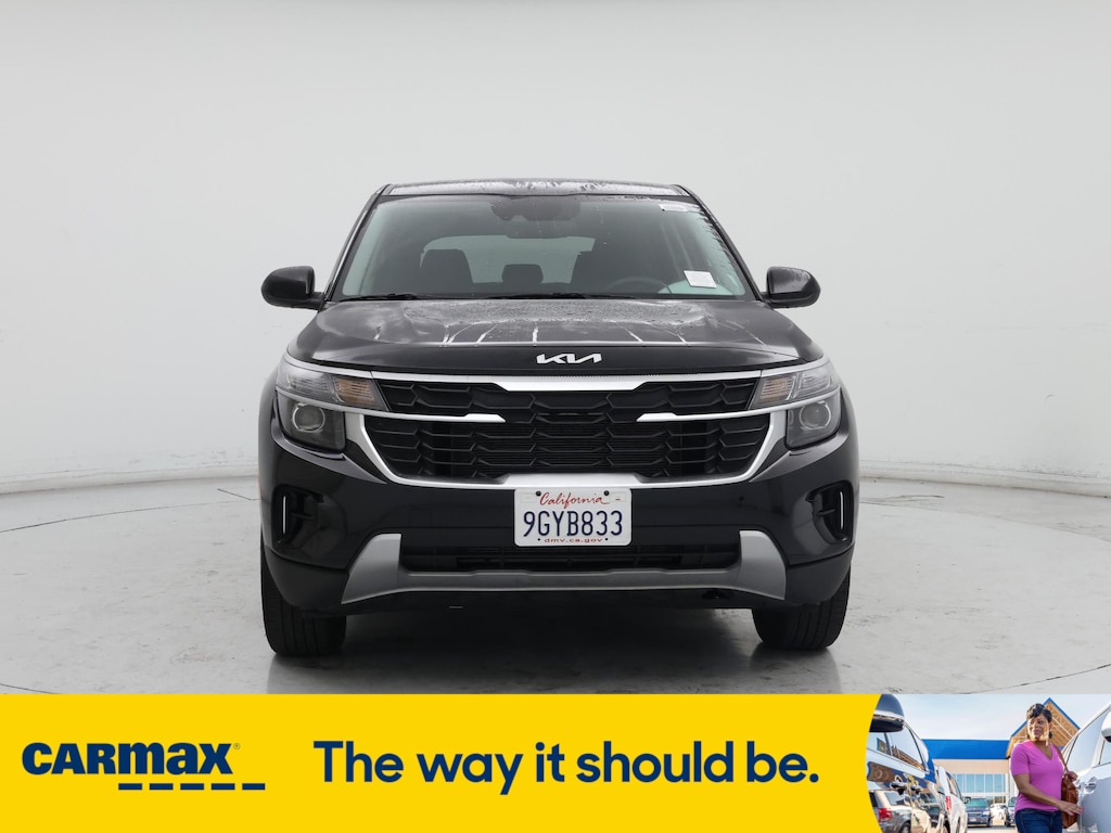 Vehicle image 2 of 26