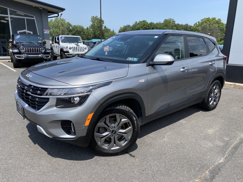 2024 Kia Seltos LX Image 1 of 27