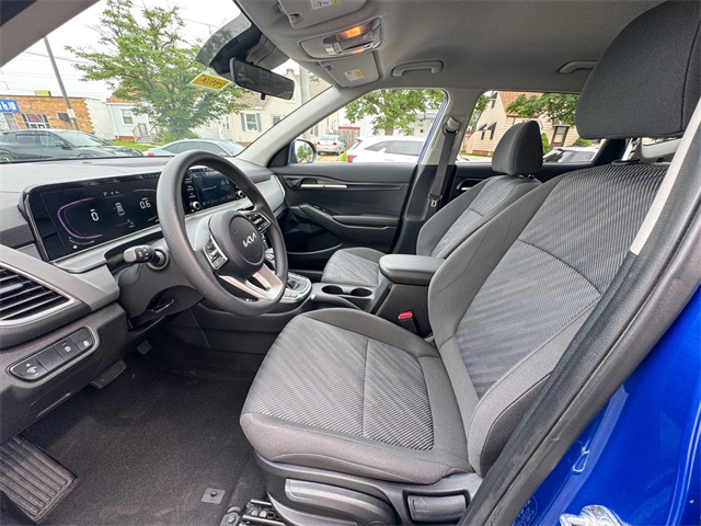 Vehicle image 16 of 55