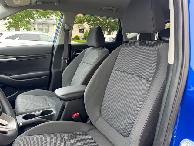 Vehicle image 17 of 55