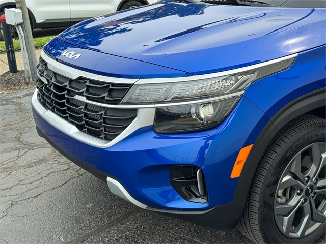 Vehicle image 45 of 55